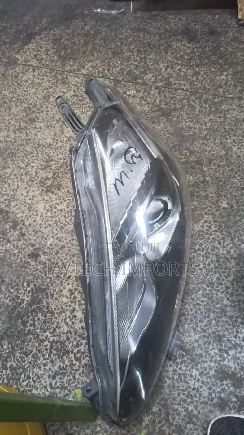 Sienta LHS Headlights Non Xenon