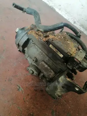Nissan Zd30 Injector Pump in Caravan /Hammer