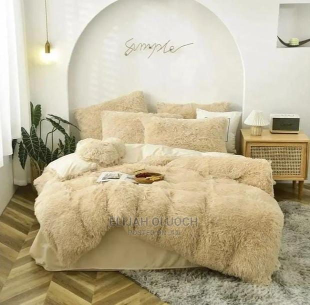 6pcs Luxury Designe Velvet Plush Fluffy Duvet Set