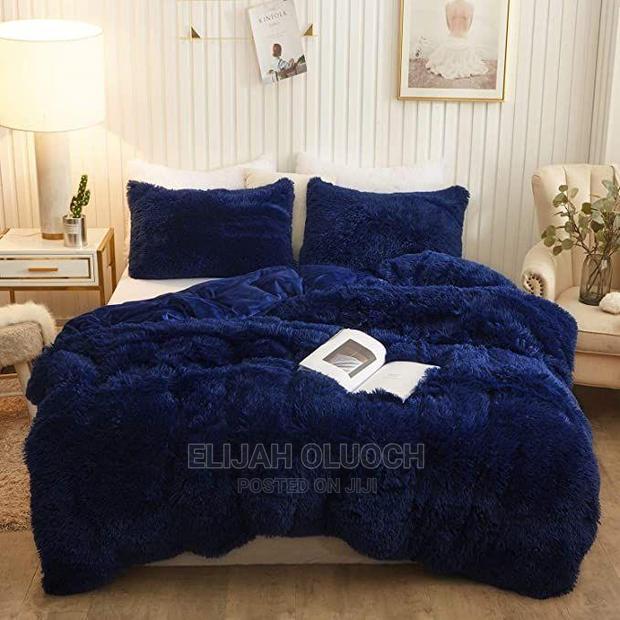 6pcs Luxury Designe Velvet Plush Fluffy Duvet Set - thumbnail 2
