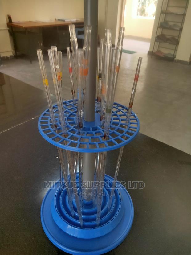 Pipette Stand Plastic Round for Vertical Pipette - main view