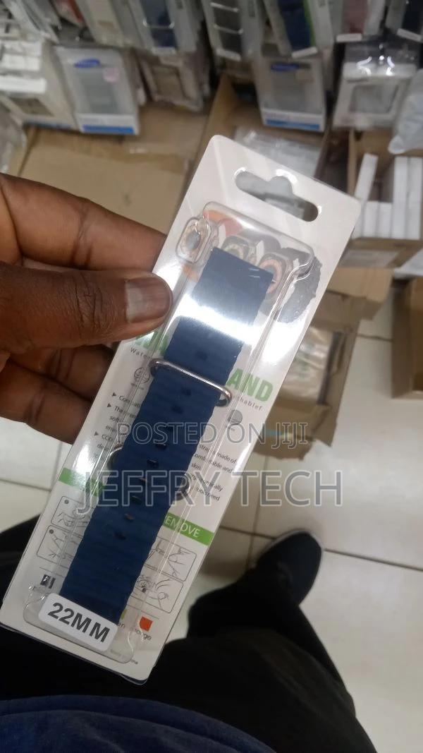 22mm Soft Silicon Watch Strap With Quick Release Pins (Blue - thumbnail 2