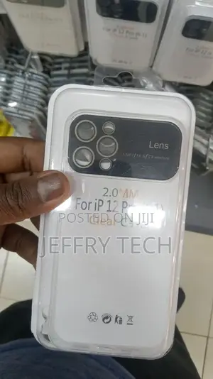 SENSE iPhone 12 Pro Toto Cover (2.0mm)