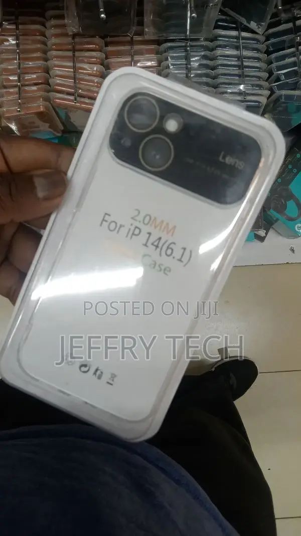 2mm Transparent Silicone Case With Camera Cover for iPhone14