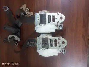Toyota Fielder 2007/2008 Safety Belts