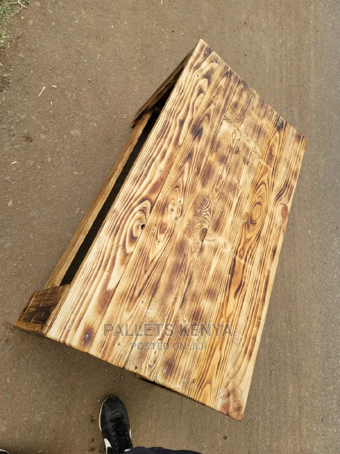 Pallet Table- BGO,