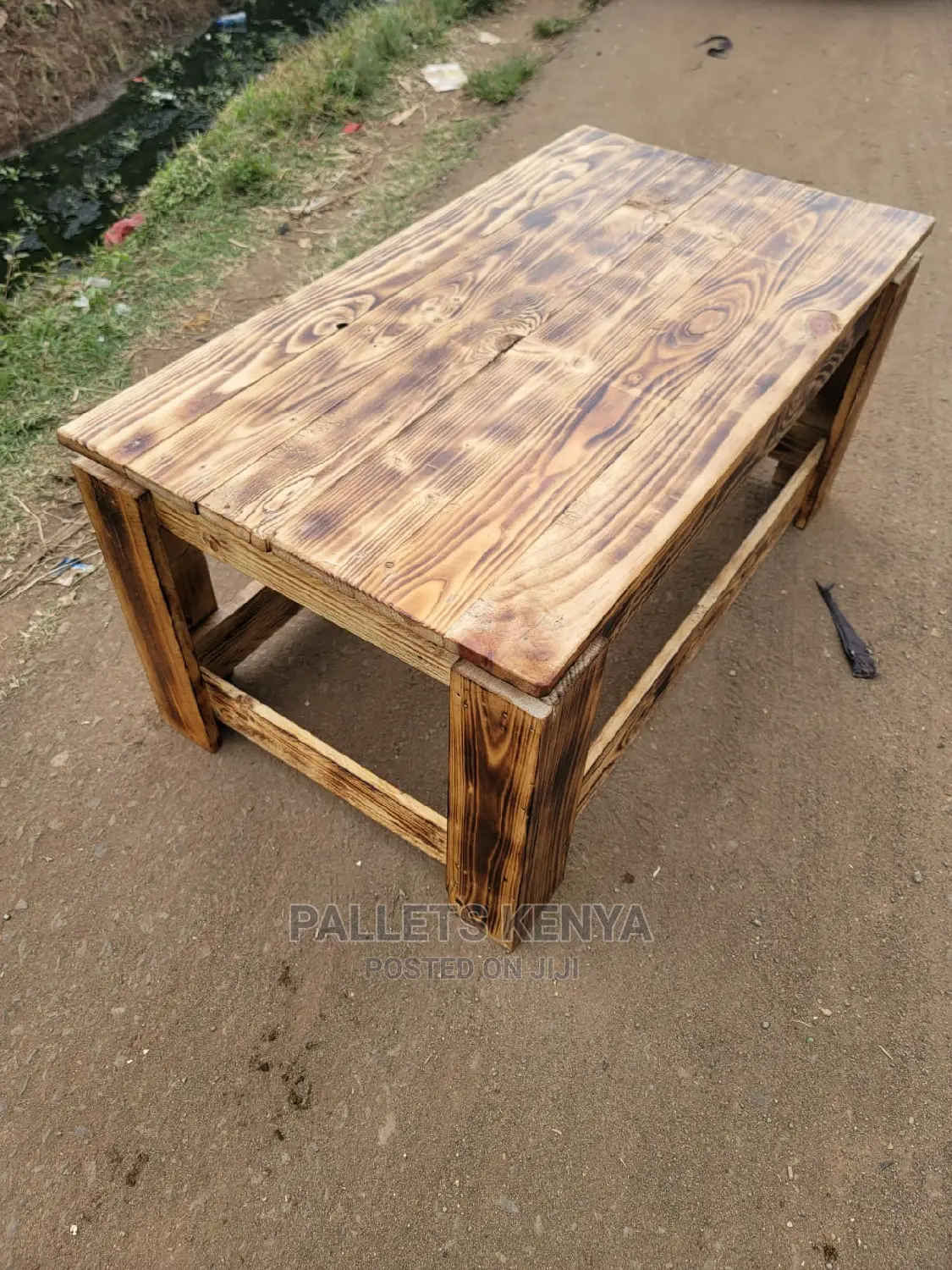 Pallet Table- BGO,