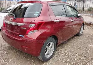 Toyota Vitz 2016 Red