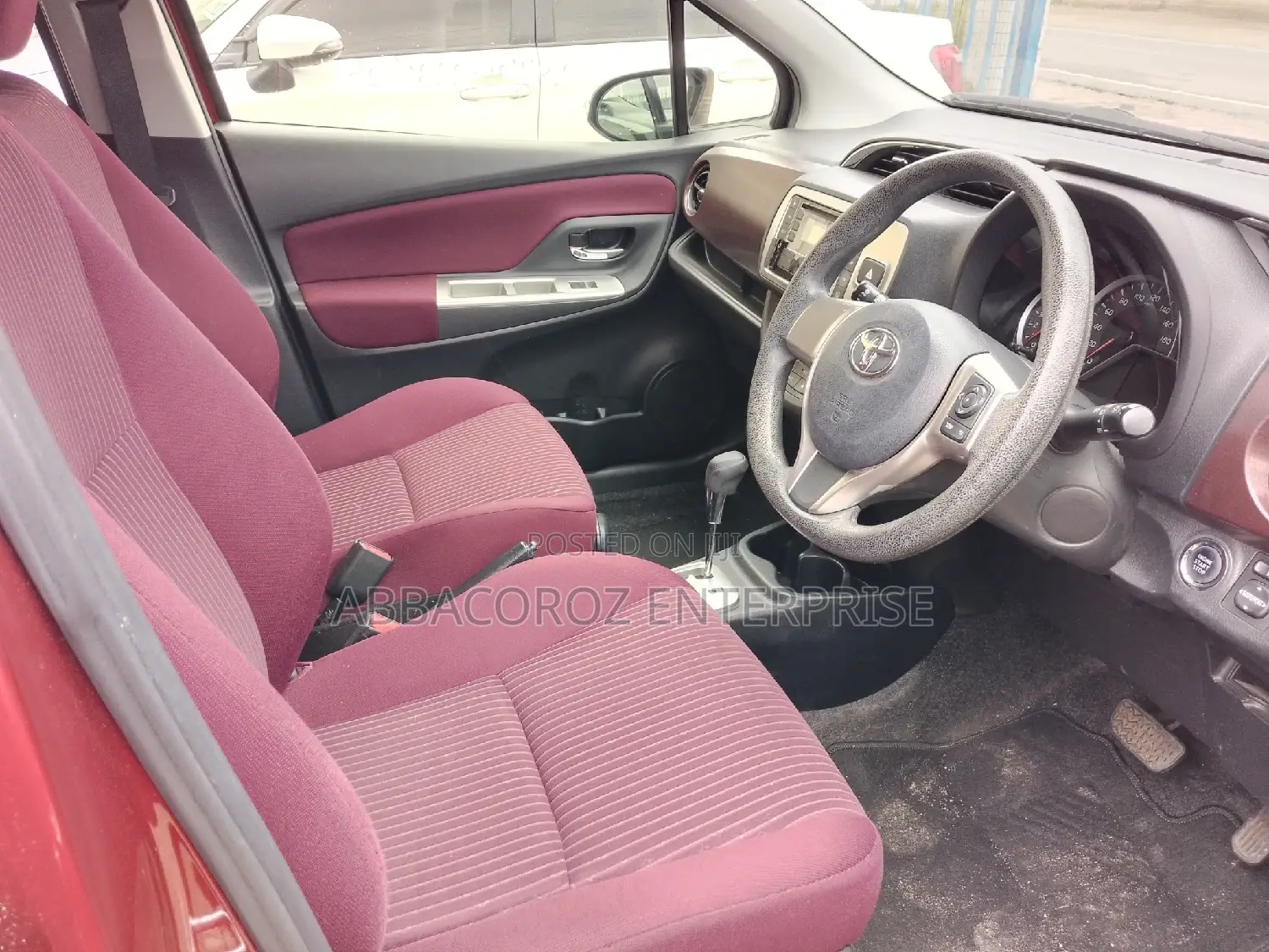 Toyota Vitz 2016 Red