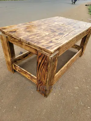Pallet Table- Gtd