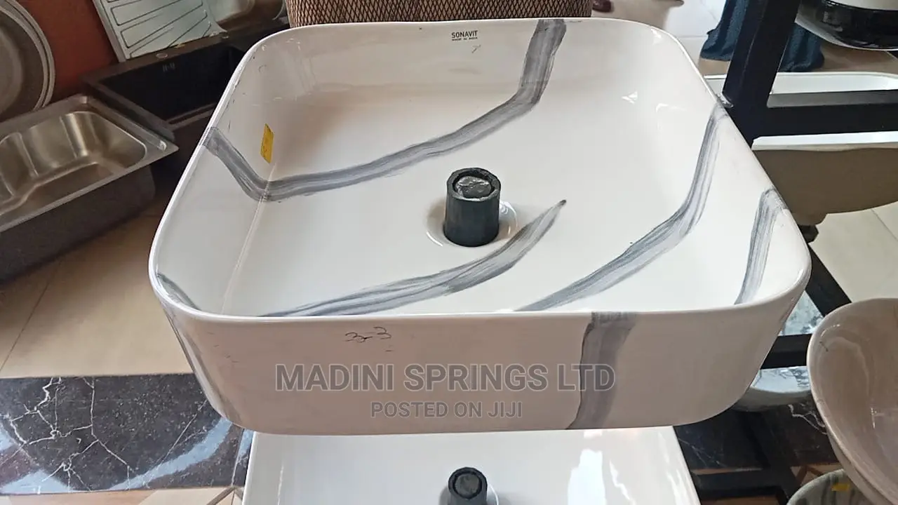 Modern Ceramic Bathroom Counter Top Wash Basin