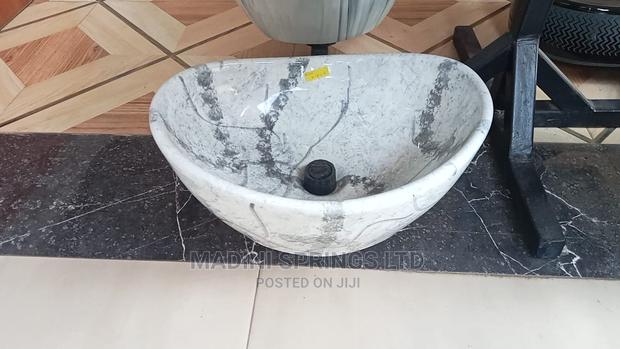 Modern Ceramic Bathroom Counter Top Wash Basin - thumbnail 5