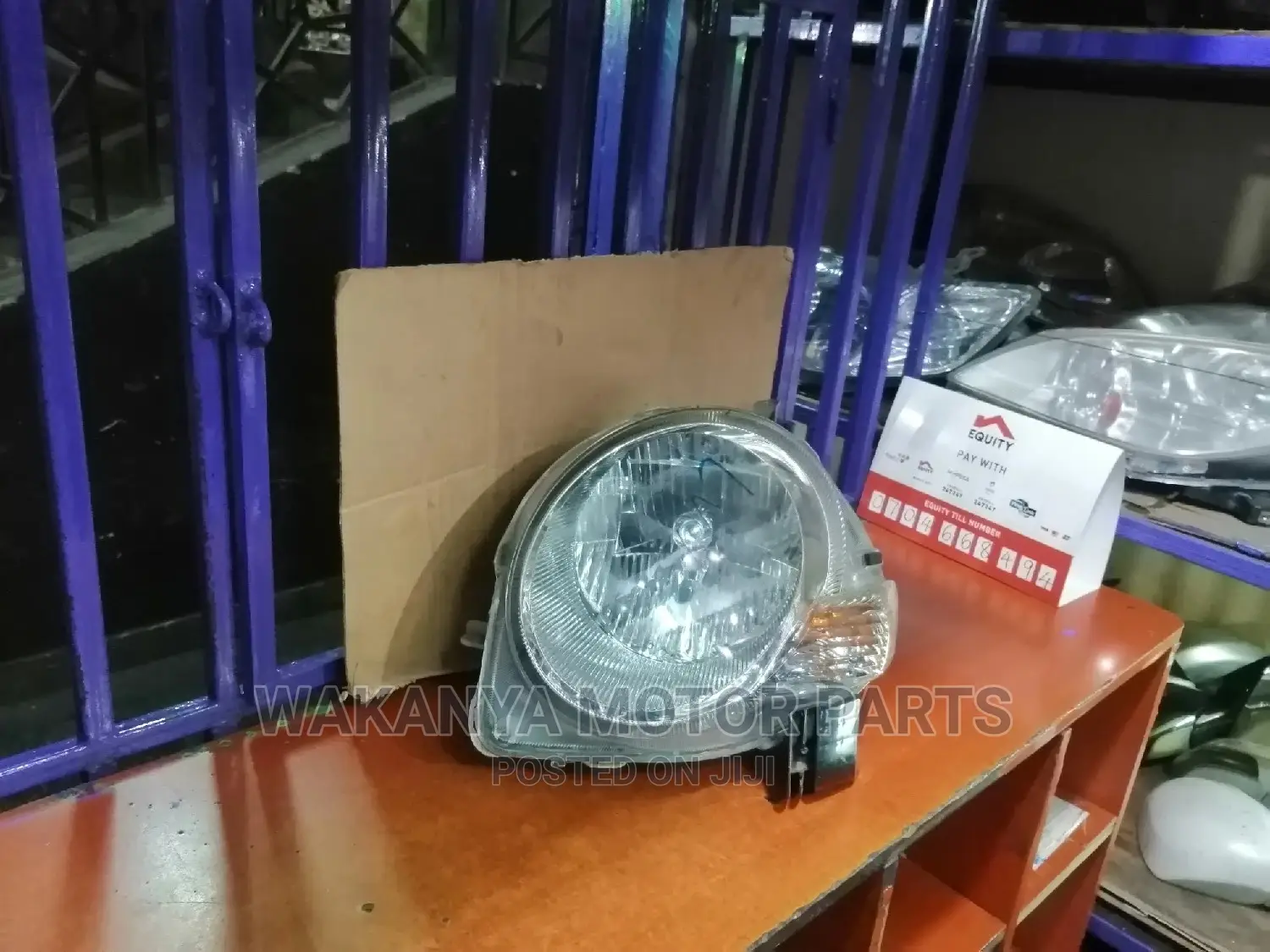 Toyota Sienta 2005 Xenon Headlight, Ex Japan Original Parts