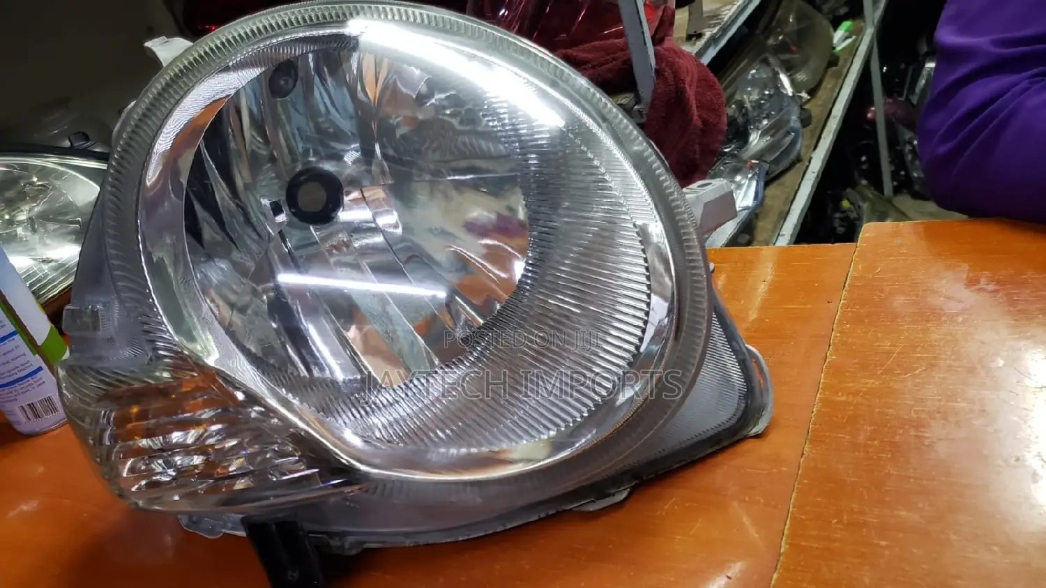 Sienta Headlights 2005 Xenon