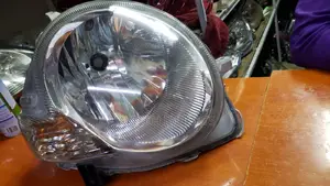 Sienta Headlights 2005 Xenon