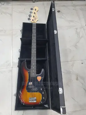 Bass Guitar 4 String With Guitar Case Fender