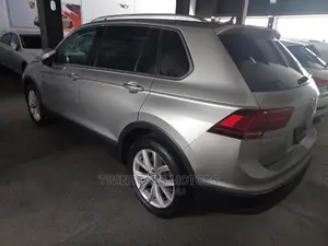 Volkswagen Tiguan 2017 Gray