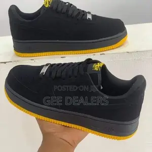 Airforce Suede Sneakers