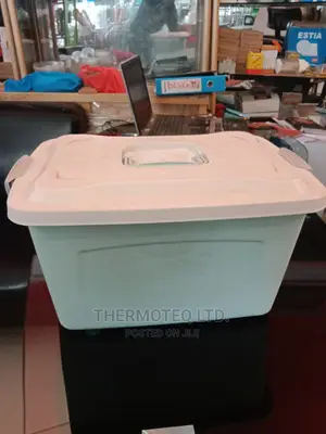 Storage Container/Clothes and Food Storage Container