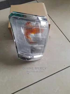 Packing Light Lamp Toyota Hilux Milinium