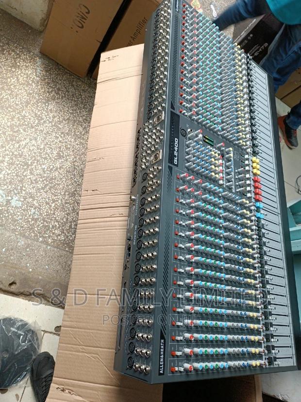 Allen Heath 32 Channels Plain Mixer - thumbnail 2