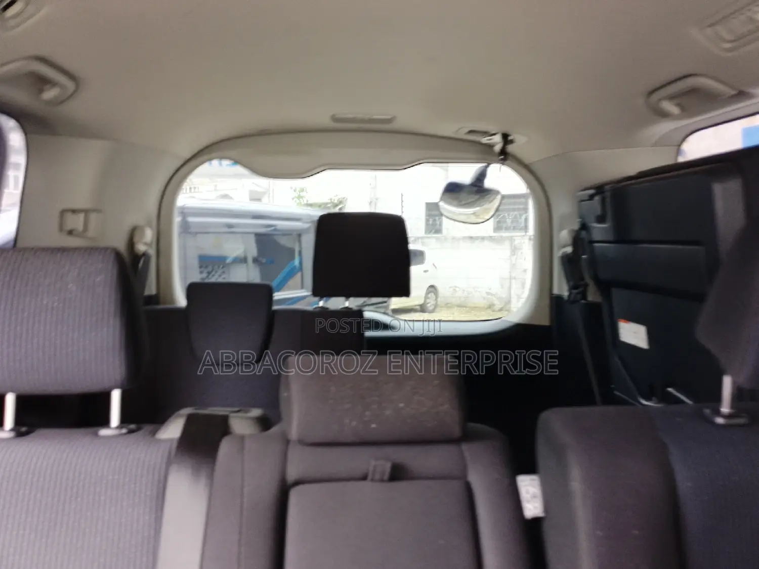 Toyota Noah 2016 Silver