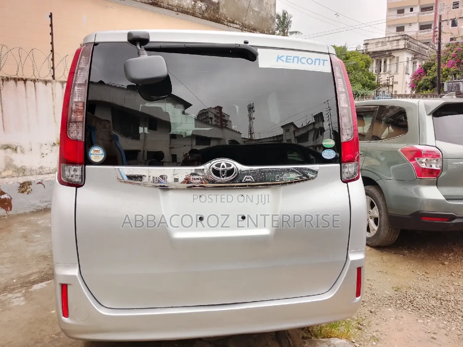 Toyota Noah 2016 Silver