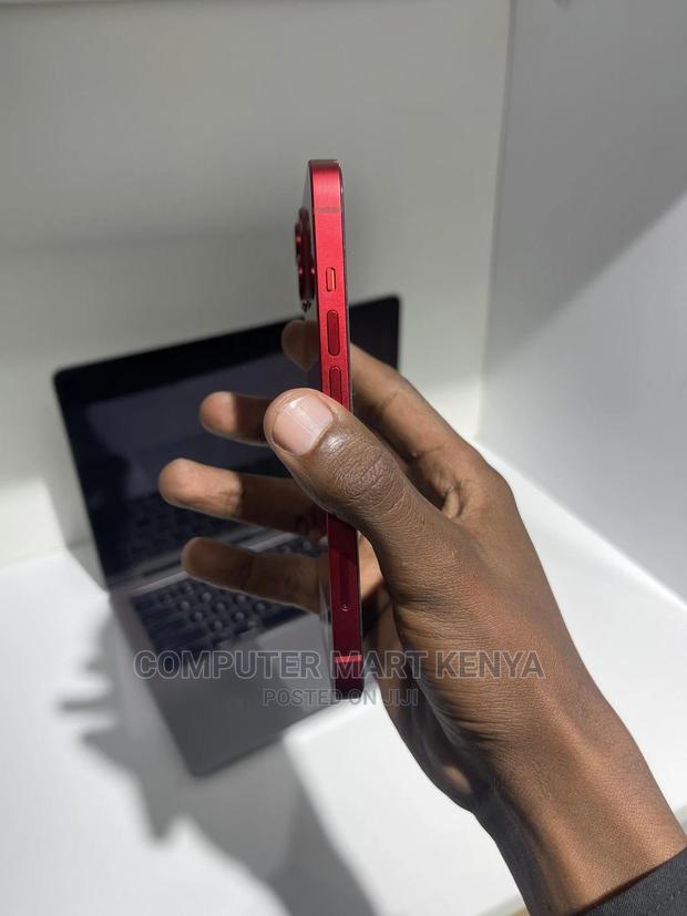 Apple iPhone 13 128 GB Red - thumbnail 4