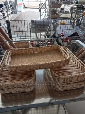 Storage Baskets /Woven /Bread Baskets/Serving Tray