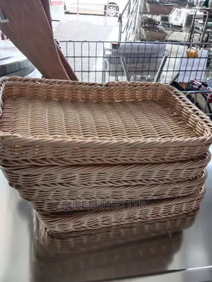 Storage Baskets /Woven /Bread Baskets/Serving Tray