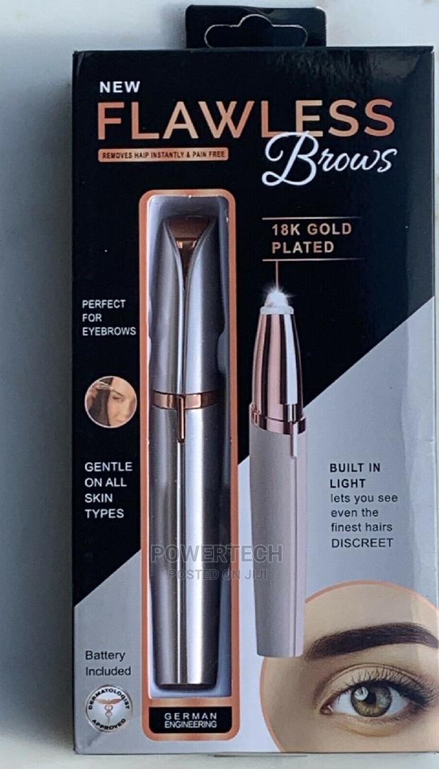 Flawless Epilator/ Eye Blow Remover/ Eyebrow Trimmer. - main view