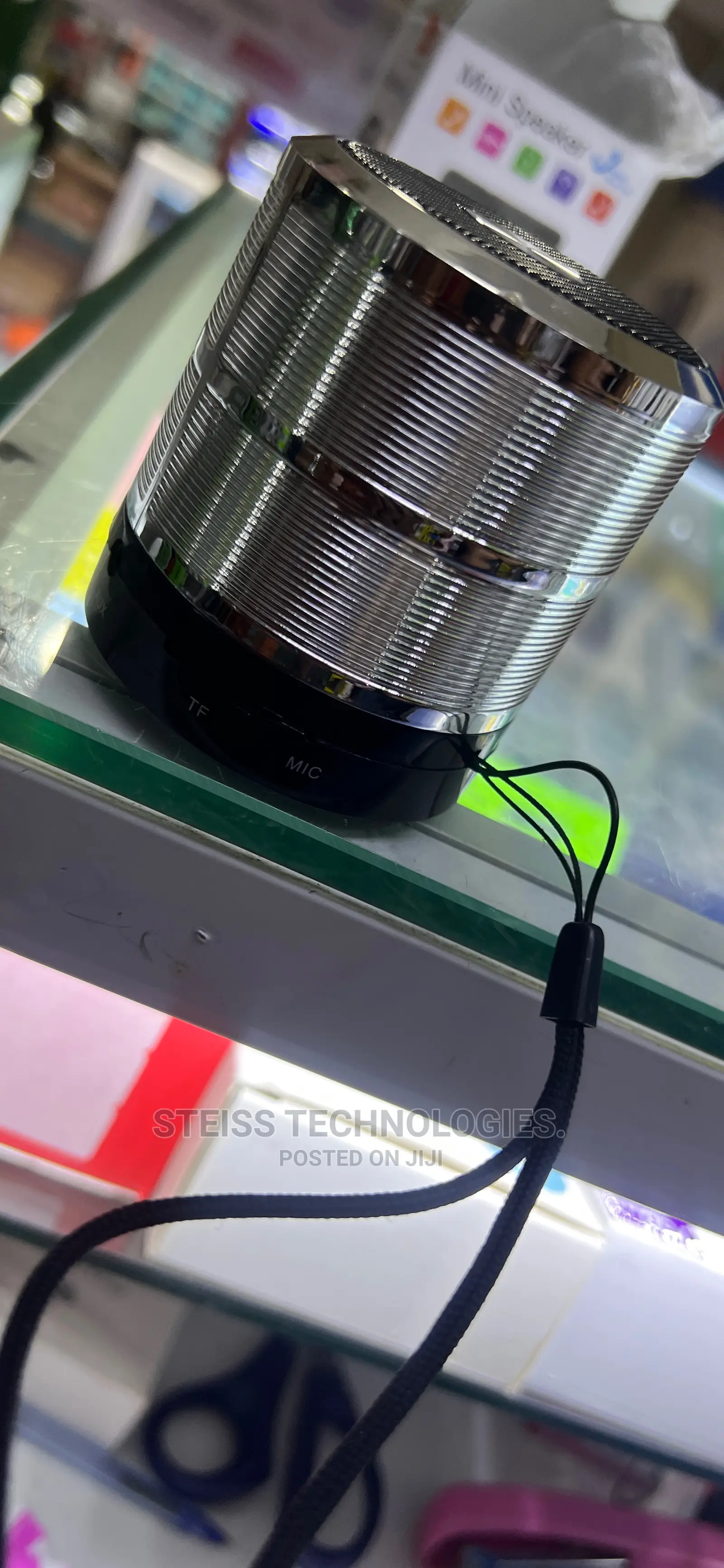 Robot Portable Bluetooth Speaker