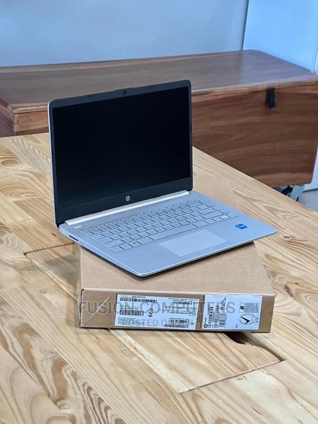 New Laptop HP 8GB Intel Core I5 SSD 512GB - main view