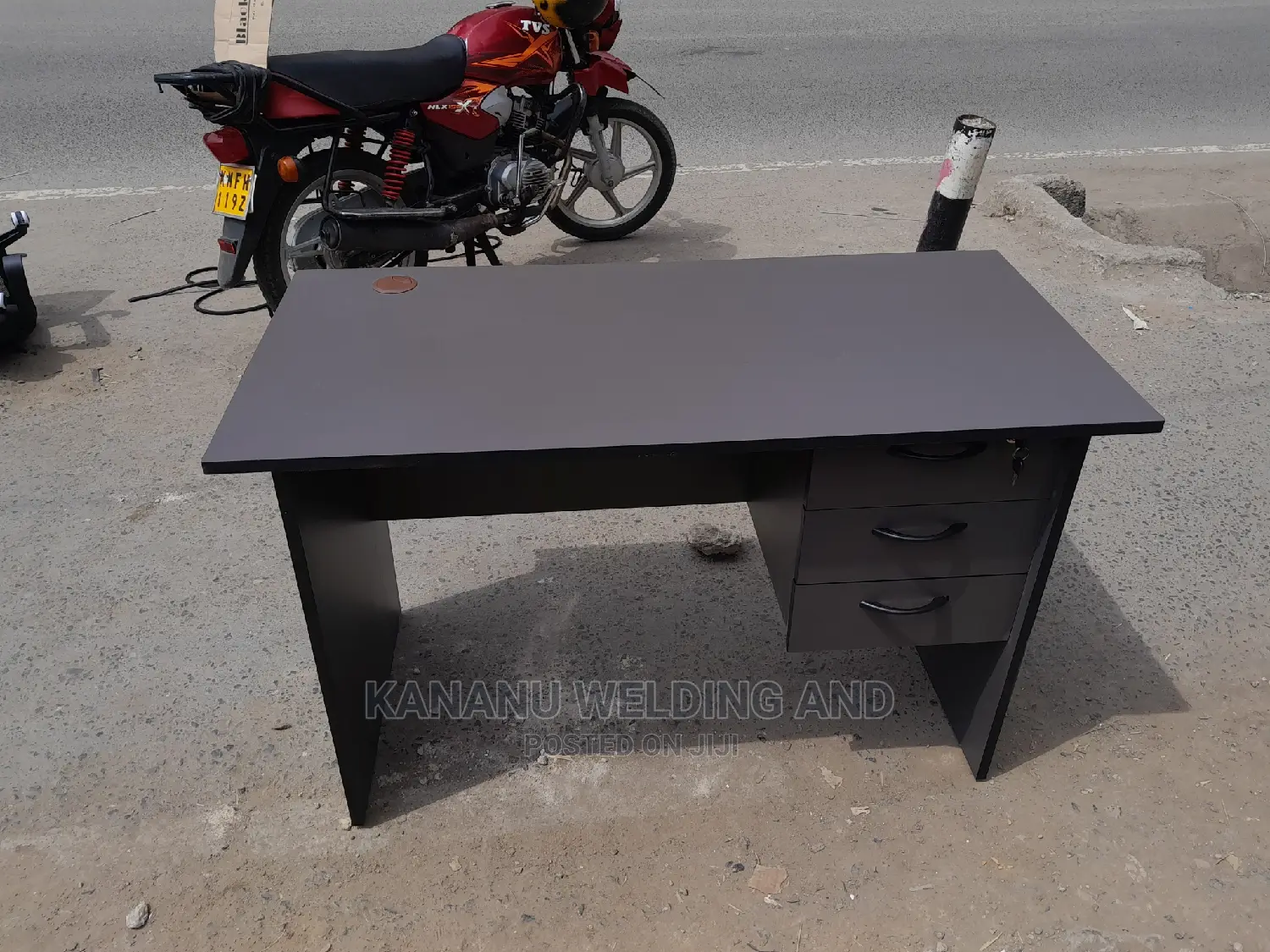 Office Desk