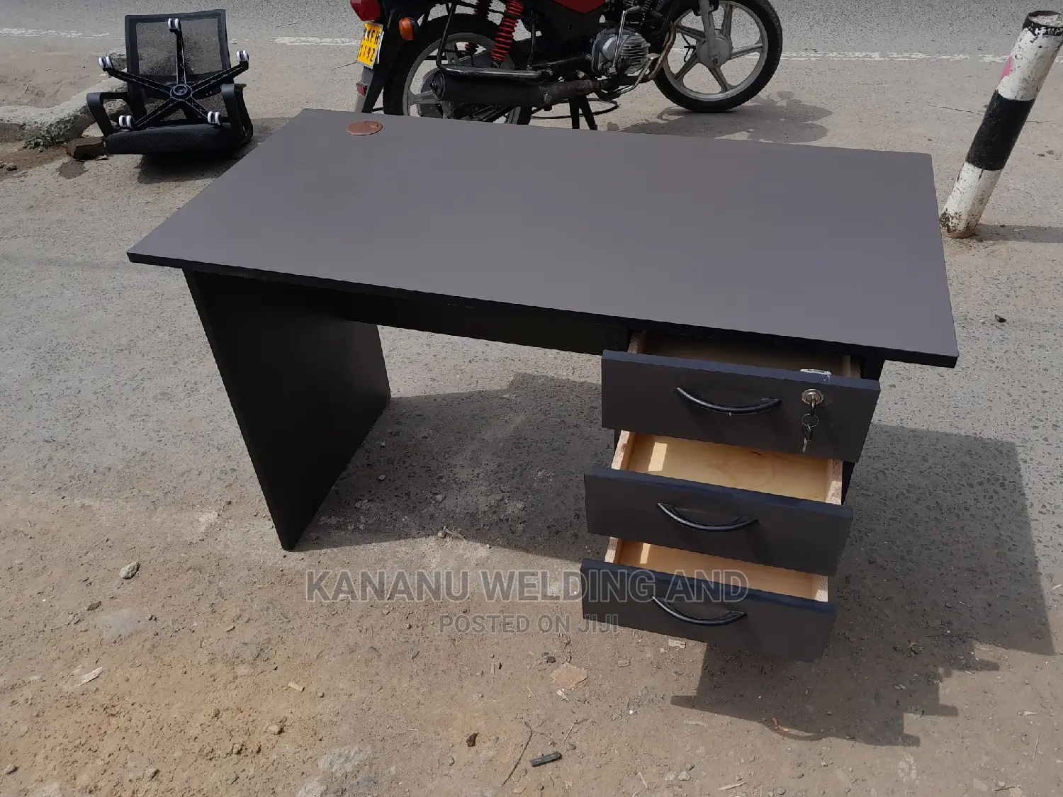 Office Desk