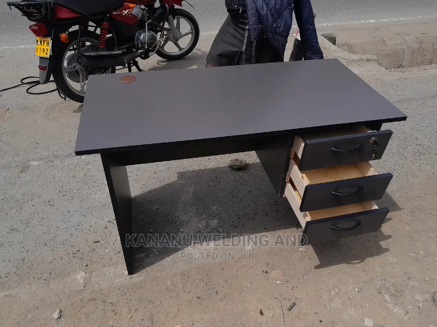 Office Desk