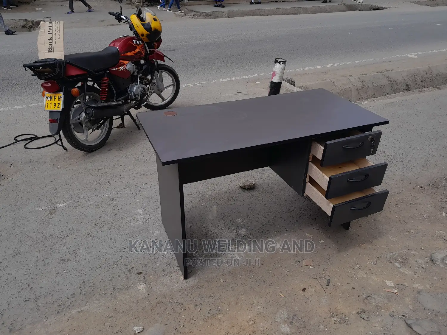 Office Desk