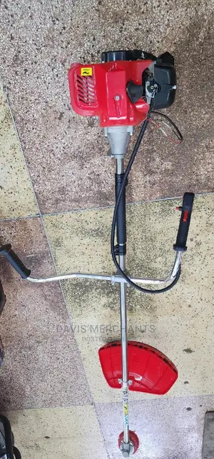 Brush Cutter Machine With 2 Stroke Petrol Engine