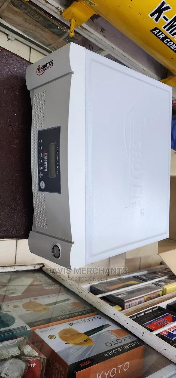 Powerful 1kva Solar Inverter With AC and DC Charging Inlets - main view