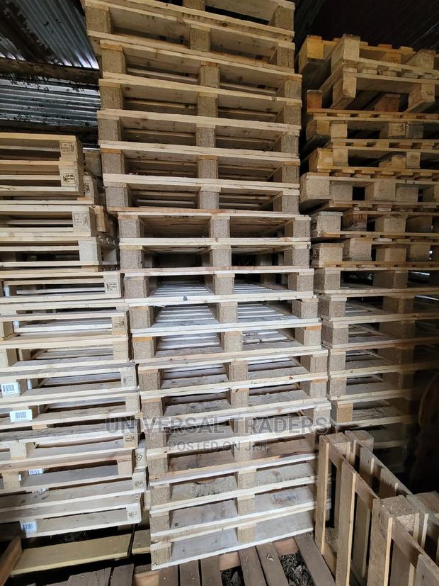 Heat Treated Wood Pallets With Stamp - main view
