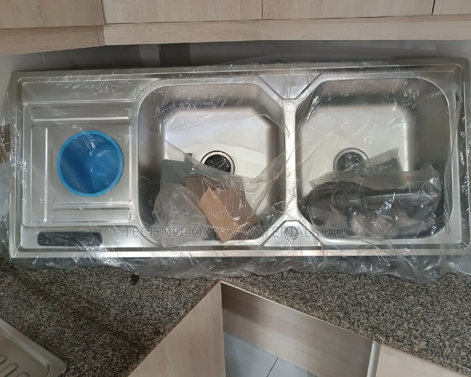 Kitchen Sink(Double Bowl Single Drain 1.2m X 0.5m)