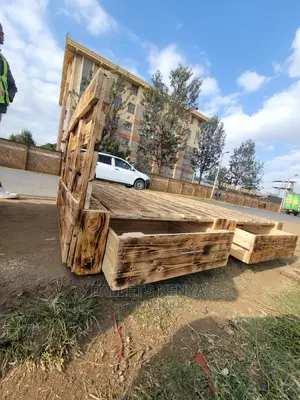 Pallet Bed- 5*6 With Drawers ( TLG)