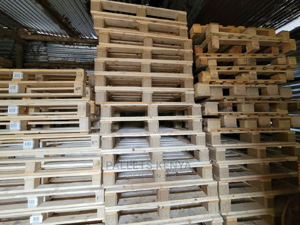 Wood Pallets-(Ht- KWNW)
