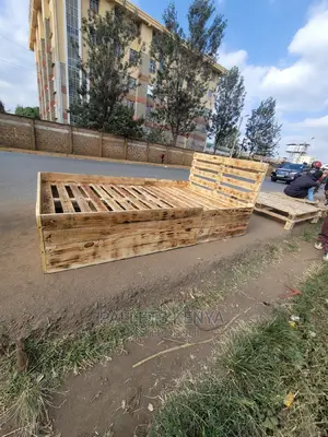 Pallet Bed- 4*6( Detachable, LHC)