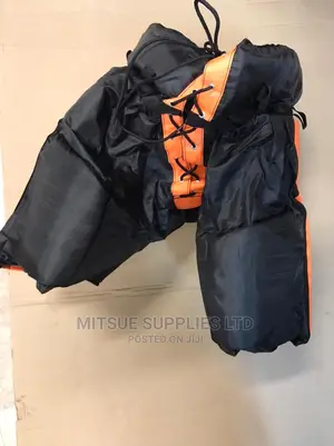 Chakarvarti Hockey Goalkeeper Kit Complete in Bag- Superior