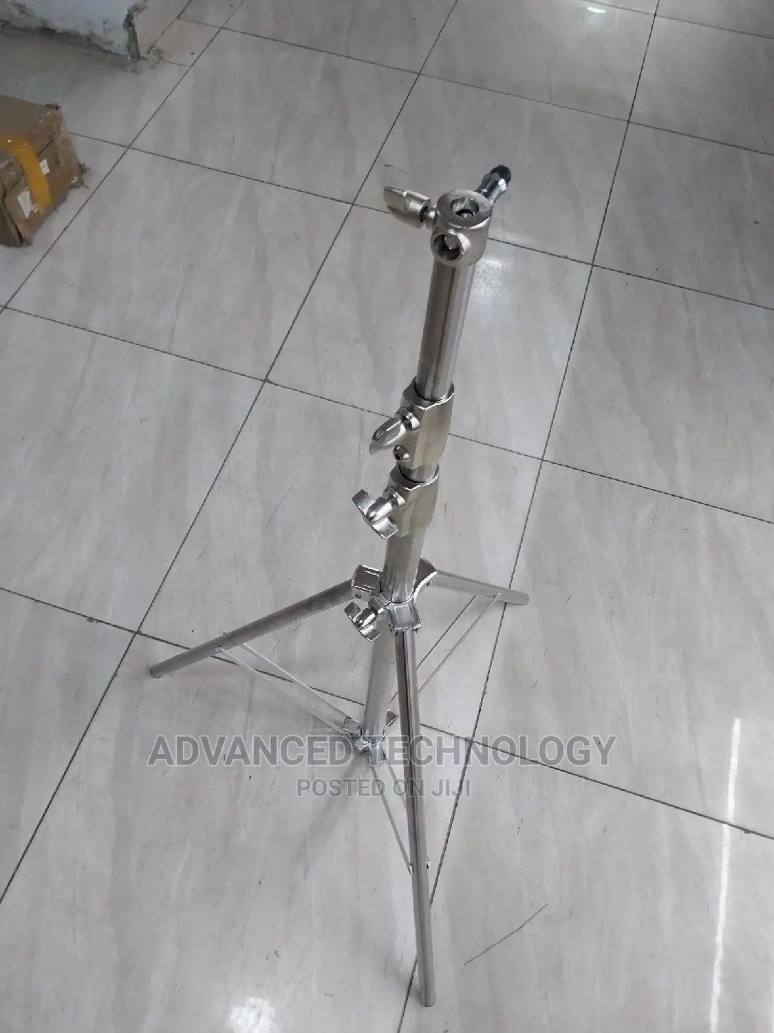 Silver Stainless Heavy Duty Light Stand 2.7m