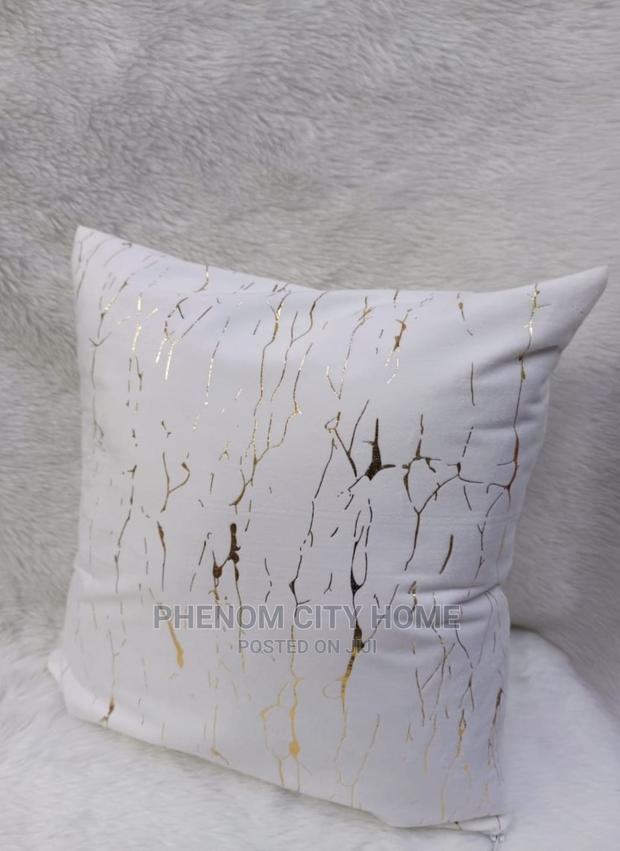 Pillow and Throwpillow Covers