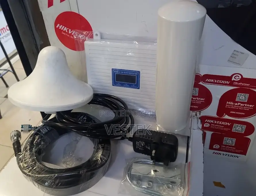 ##4G Tri-Band Cell Phone Signal Booster All Networks