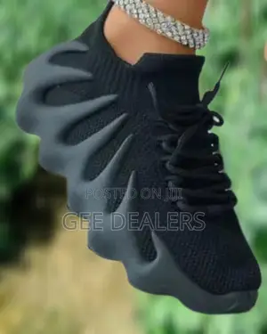 Yeezy 450 Sneakers Available in Wholesale Price