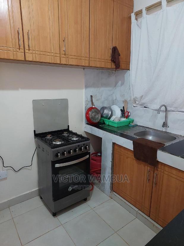 Stelvic Luxurious One Bedroom Airbnb - thumbnail 11